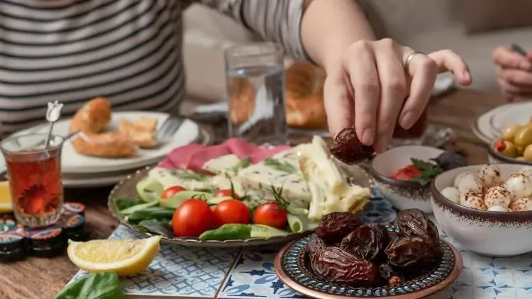 Sahurda Yenmesi Gereken Yiyecekler