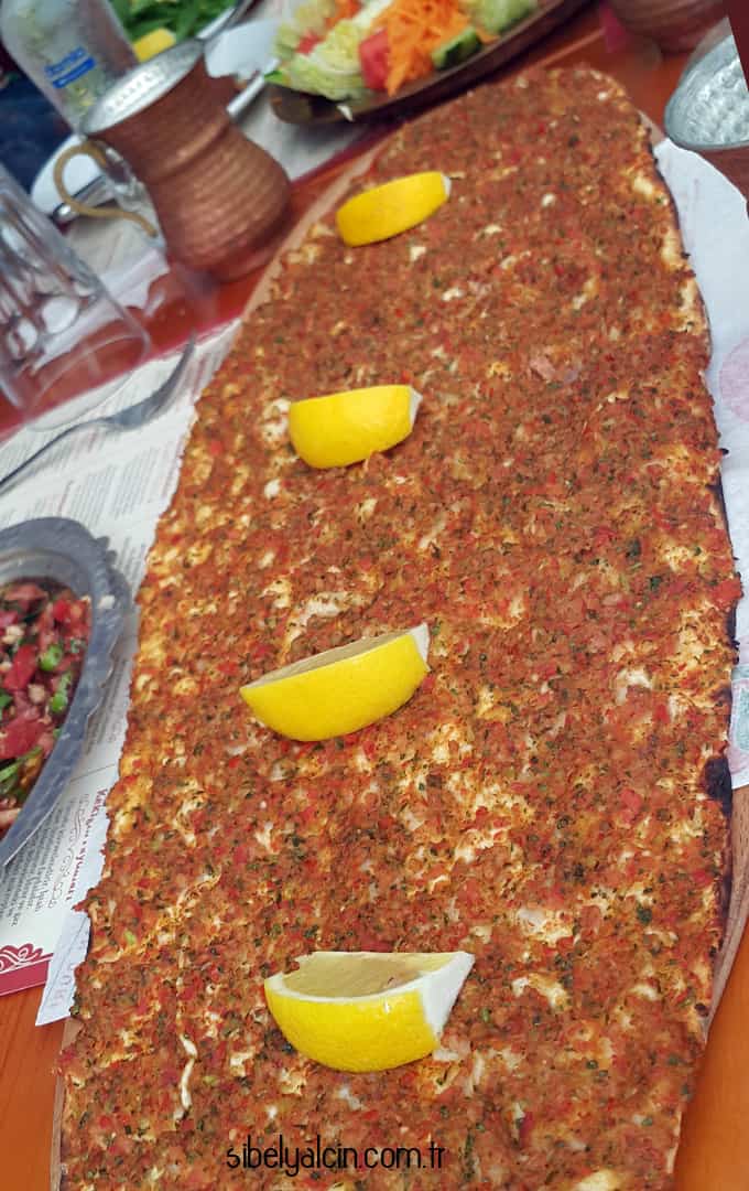 lahmacun.jpg