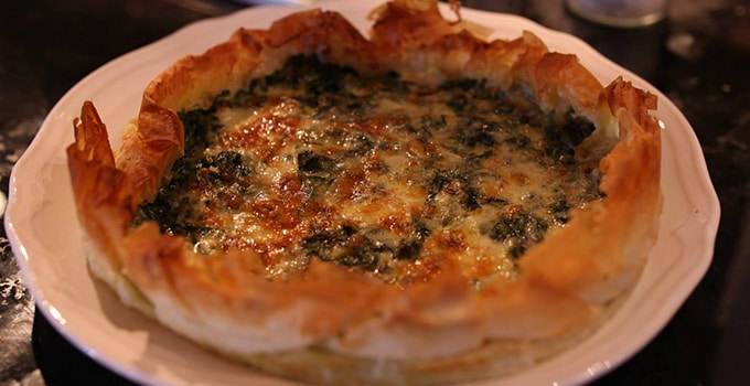 parmesanli-pazili-borek-1.jpg