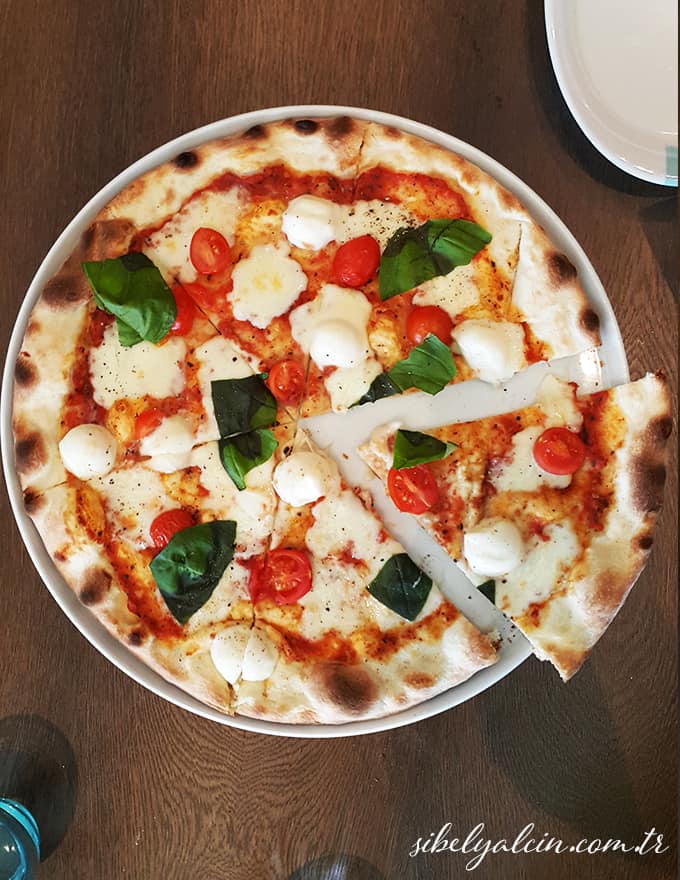 pizza-margherita.jpg