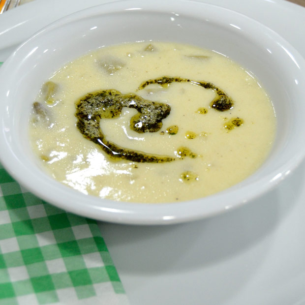 yogurtlufasulyecorbasi.jpg