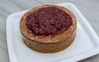 Kestane Püreli Cheese-Chocolate Mousse, Taze Zencefilli Vişneli Sos ile